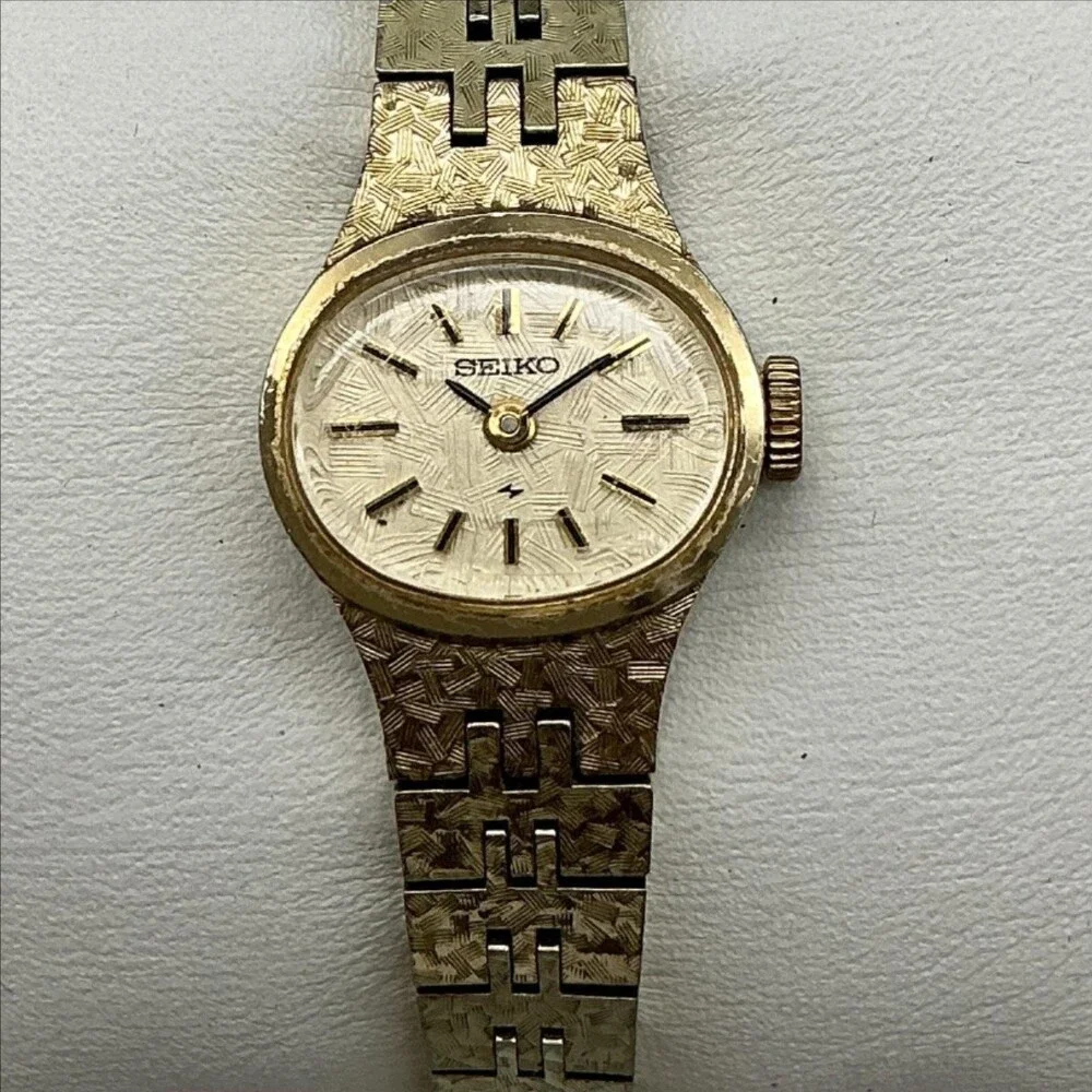 Vintage Seiko Womens Watch 17mm 11-7619 Gold Tone Oval Dial Manual Wind 6